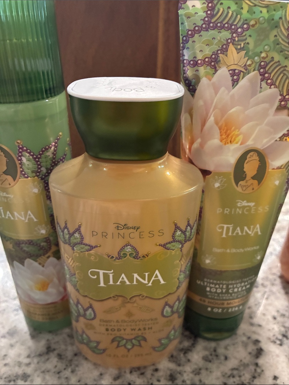 Tiana Bath & Body Wash - Green/Gold